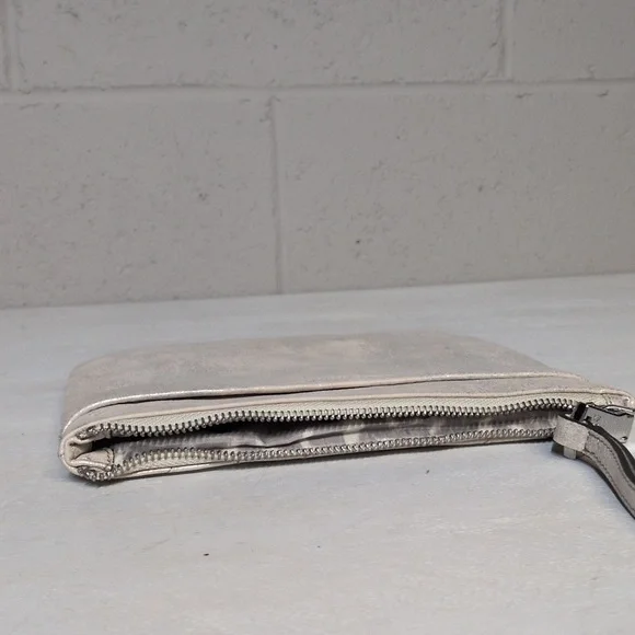 AIMEE KESTENBERG It's A Love Thing Zip Pouch In Stone Silver, NWOT - Picture 6 of 6